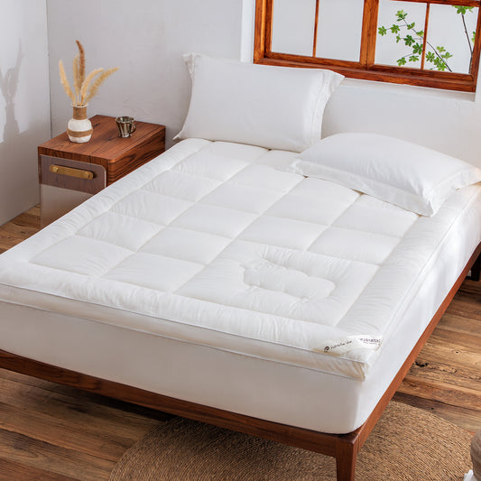 YOUR MOON 100% Wool Mattress Topper Queen, 800 GSM, White Thick Pillow Top Mattress Pad, Australian Wool, Natural Cotton Cover, 16-Inch Deep Pocket, Queen Bed Topper