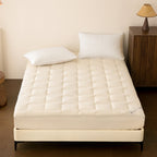 YOUR MOON Wool Mattress Pad Queen, 51% Australian Wool, 200GSM-White Natural Cotton Cover, Quilted Wool Mattress Pad, Fitted Mattress Bed Cover with 16-Inch Deep Pocket