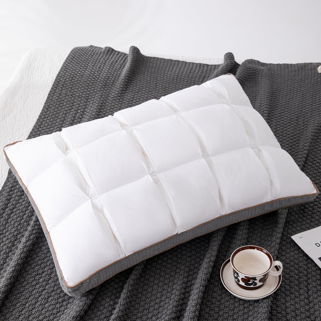 YOUR MOON Soft Pillow Queen for Sleeping, Super Soft Support Down Alternative Pillow, 100% Cotton Shell Luxury Comfy Fluffy Bed Pillows for Sleep