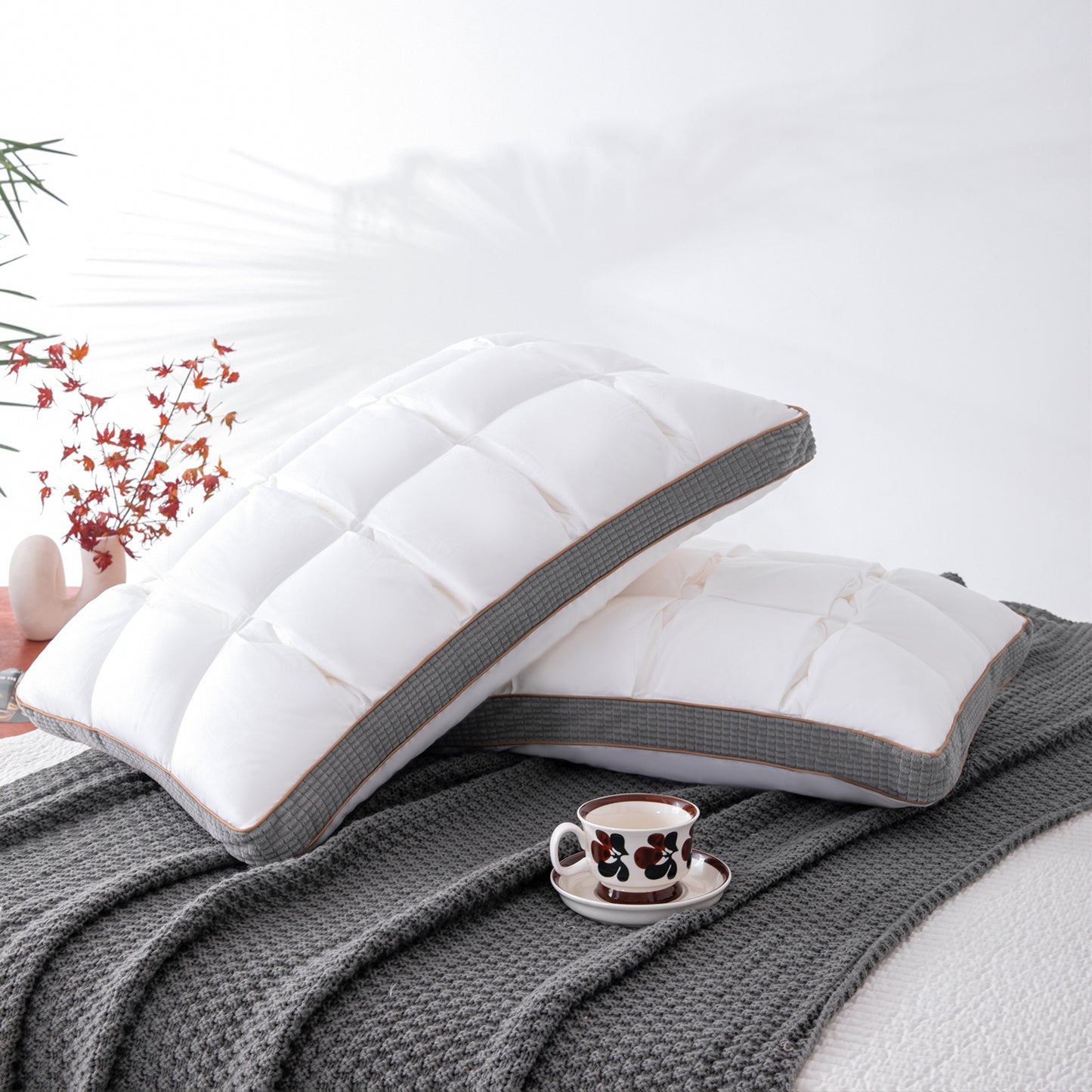 YOUR MOON Soft Pillow Queen for Sleeping, Super Soft Support Down Alternative Pillow, 100% Cotton Shell Luxury Comfy Fluffy Bed Pillows for Sleep
